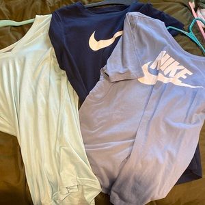 Women’s Blue Nike T-shirt Bundle